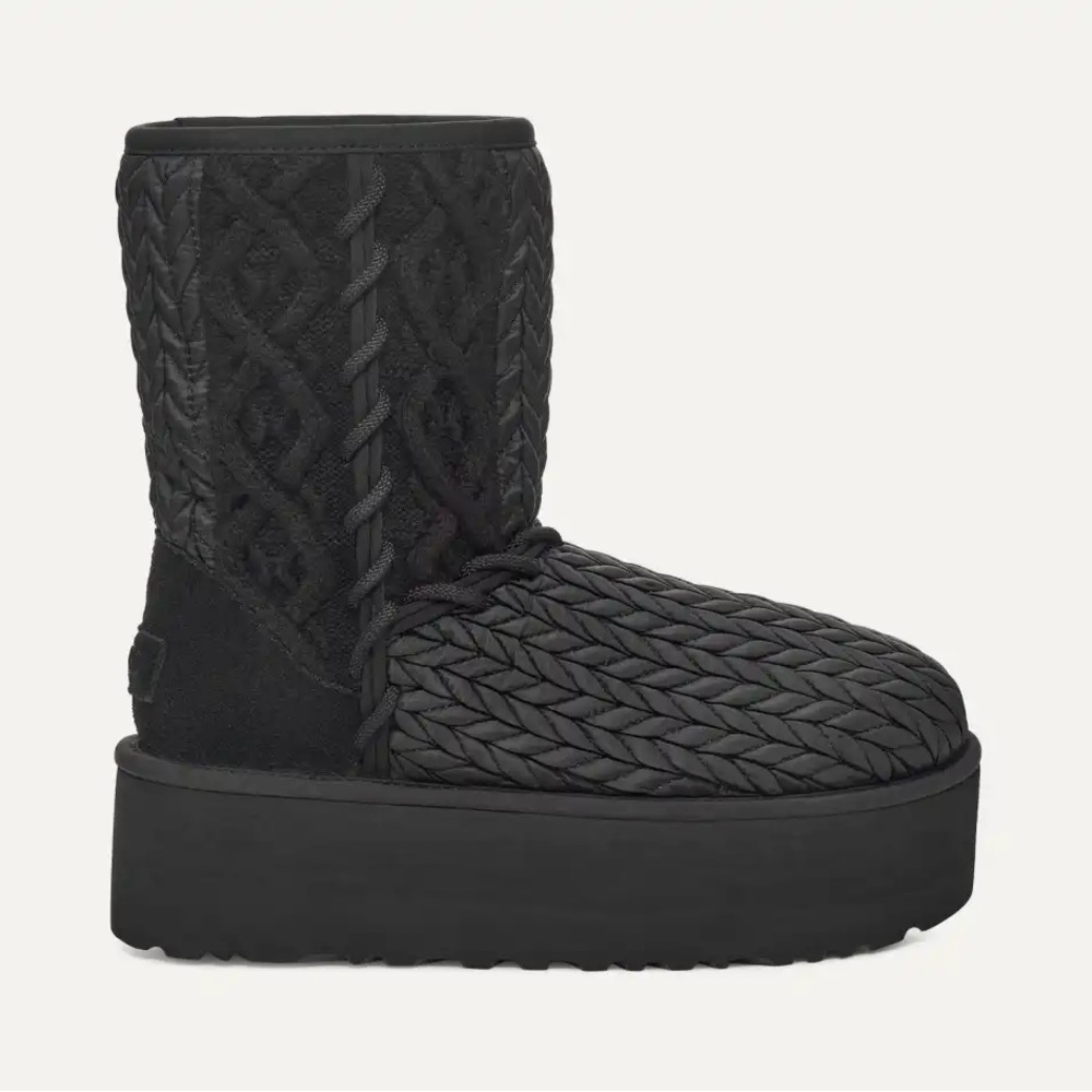 UGG Classic Short Villa Knit Platform Boot - Picture 3 of 15